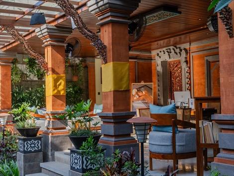 プリ サラスワティ ディジワ ウブド　バリ島らしさを感じる建物