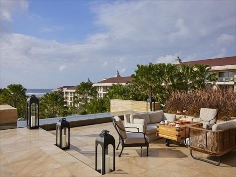 ムリアリゾート ロビーラウンジ「Cascade」のテラス席 イメージ