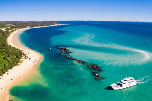 モートン島に向かう船（イメ－ジ）