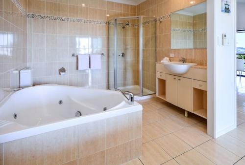 ハミルトン島 ANCHORAGE9（バスルーム）