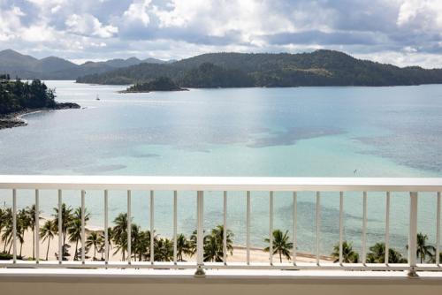 ハミルトン島 リーフ ビュー ホテル（コーラルシービュー客室イメージ）